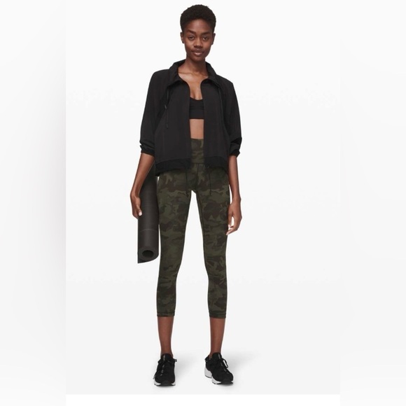 lululemon athletica Pants - Lululemon Wunder Under High-Rise Tight 25" *Full-On Luxtreme
Incognito Camo